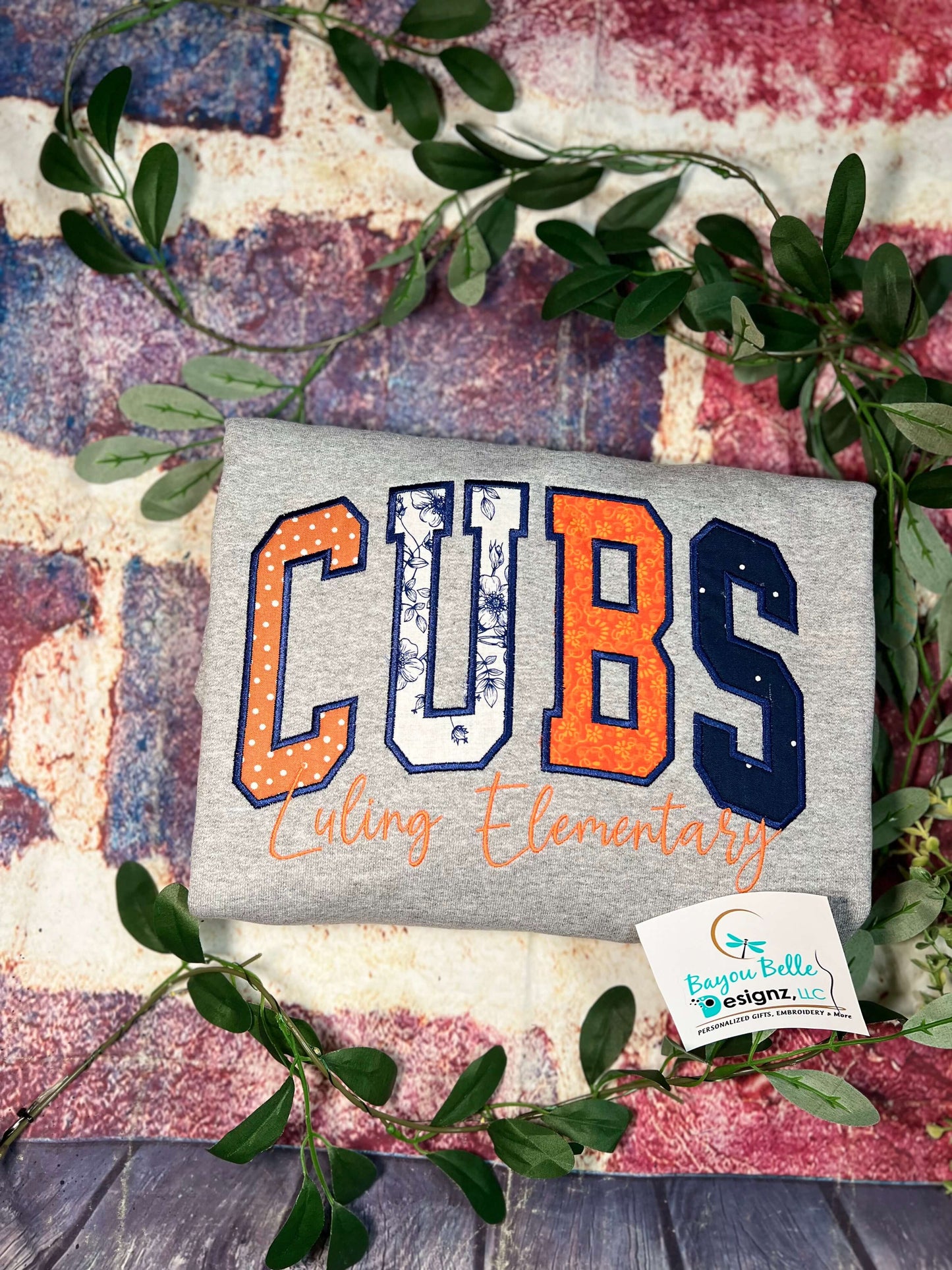 LES- LULING ELEMENTARY CUBS PERSONALIZED CUSTOM LES CUBS APPLIQUÉ SCHOOL UNISEX SPIRIT SWEATSHIRT